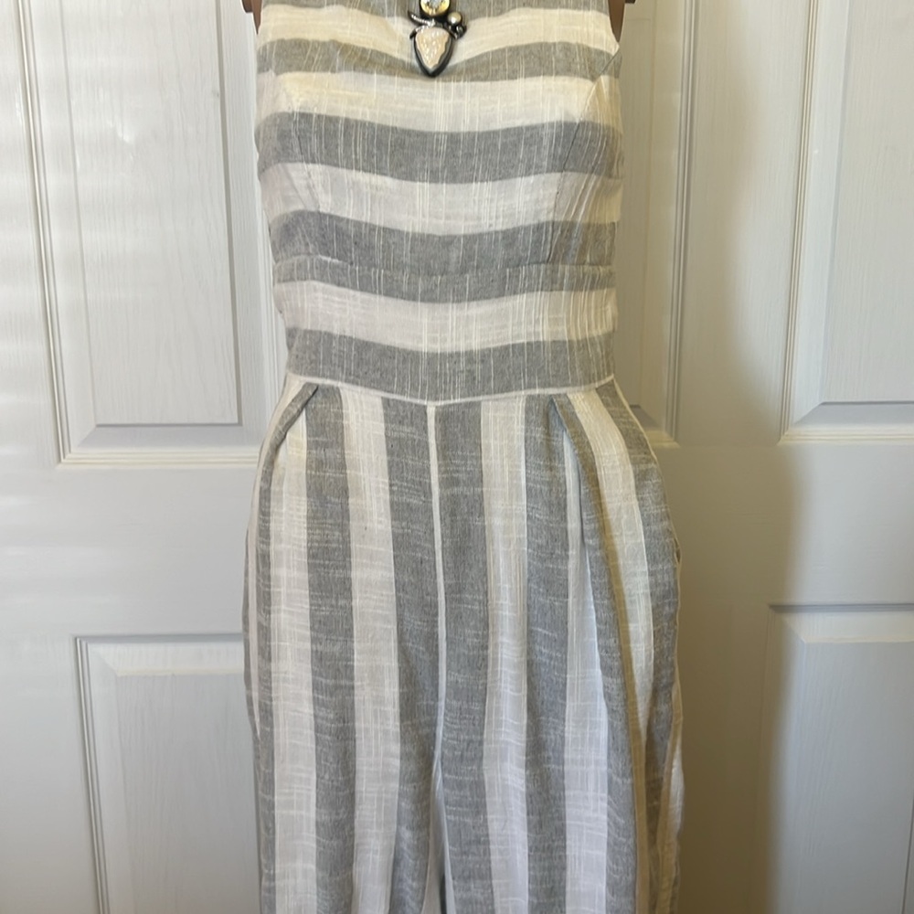 Sugar Lips xs linen lined sleeveless mid calf romper. Grey cream stripe - Picture 5 of 14